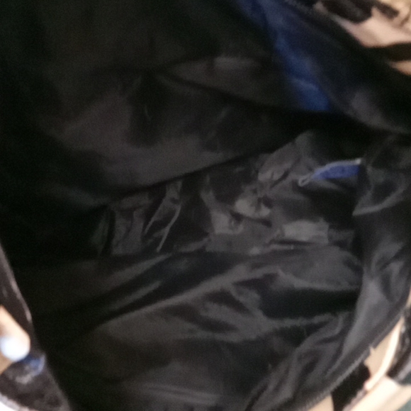 Pures - Picture 3 of 3